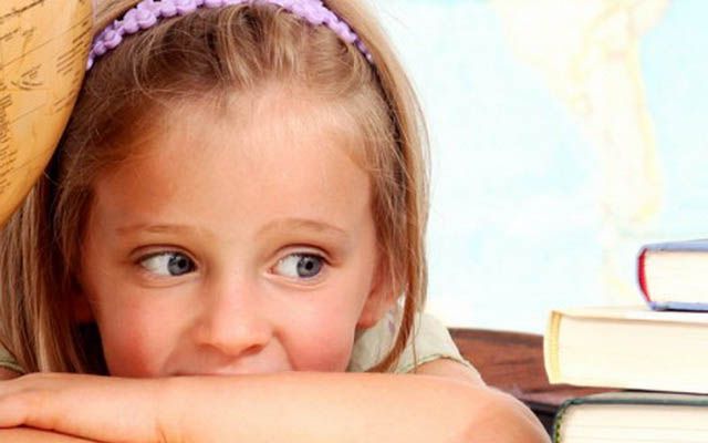 Bagaimana untuk mengurangkan tahap tekanan anak anda semasa bulan pertama sekolah?